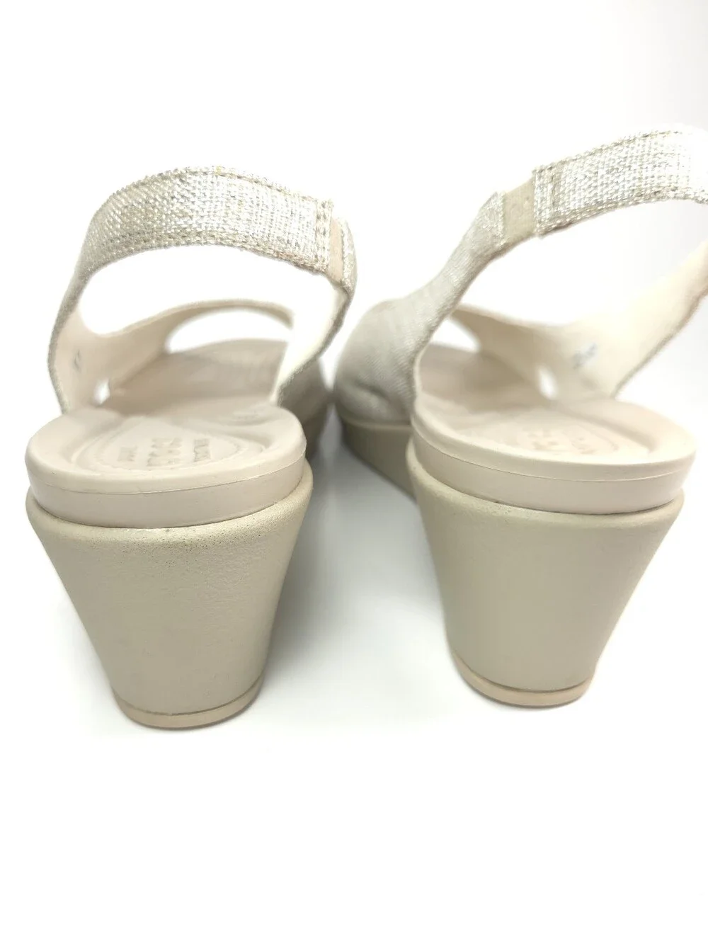 CROCS sleek lightweight